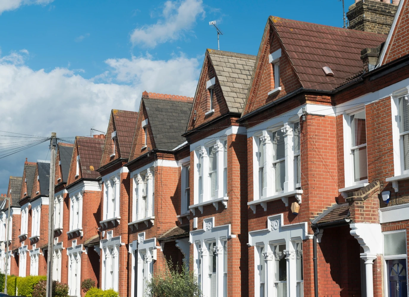 What the Bank of England Holding the Base Rate Means for the UK Property Market - Julian Wadden