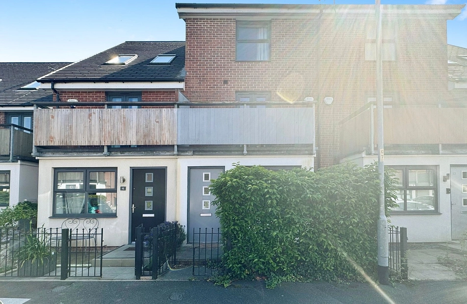 Houseman Crescent, West Didsbury, Manchester, M20 - Julian Wadden