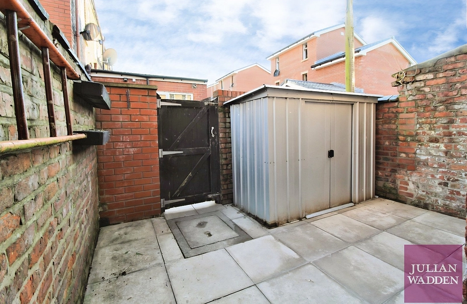 Elysian Street, Openshaw, Manchester, Greater Manchester, M11 - Julian Wadden