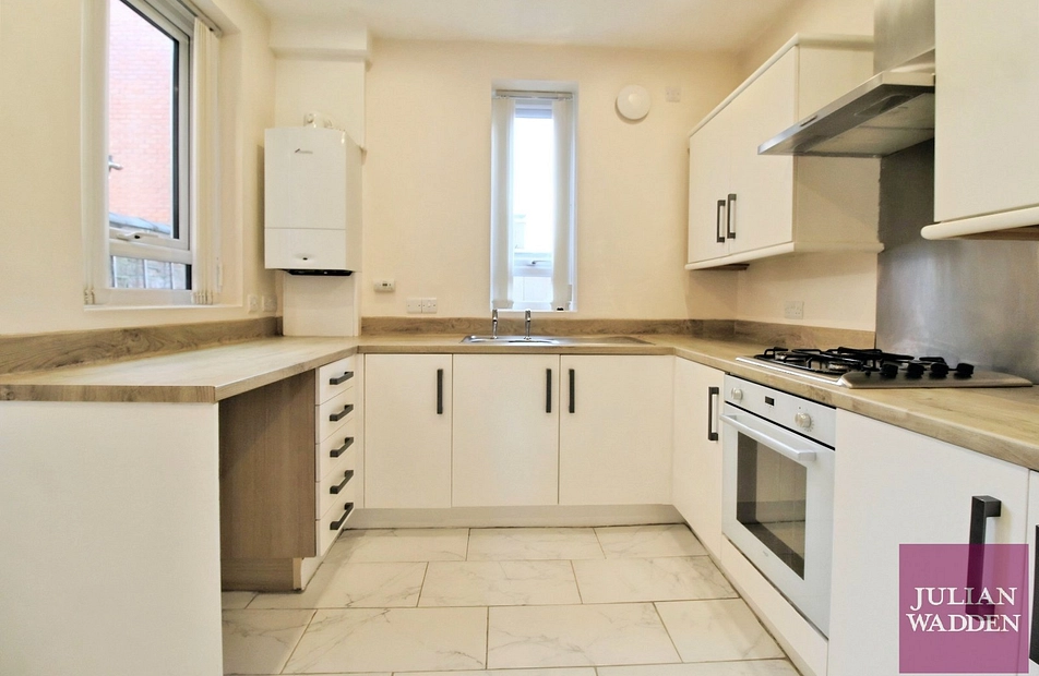 Elysian Street, Openshaw, Manchester, Greater Manchester, M11 - Julian Wadden