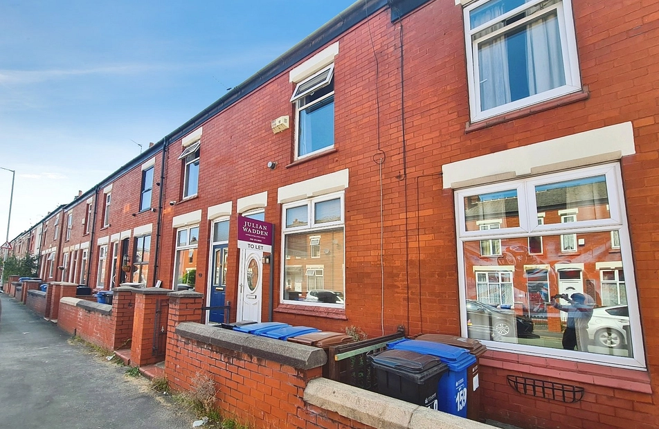 Lowfield Road, Shaw Heath, Stockport, SK3 - Julian Wadden