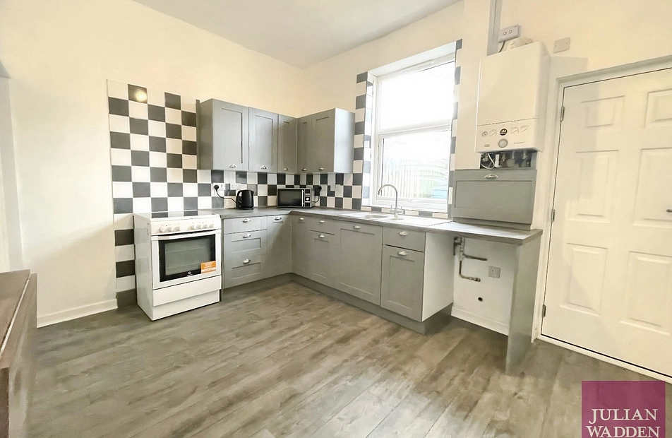 Moorside Street, Droylsden, Manchester, Greater Manchester, M43 - Julian Wadden