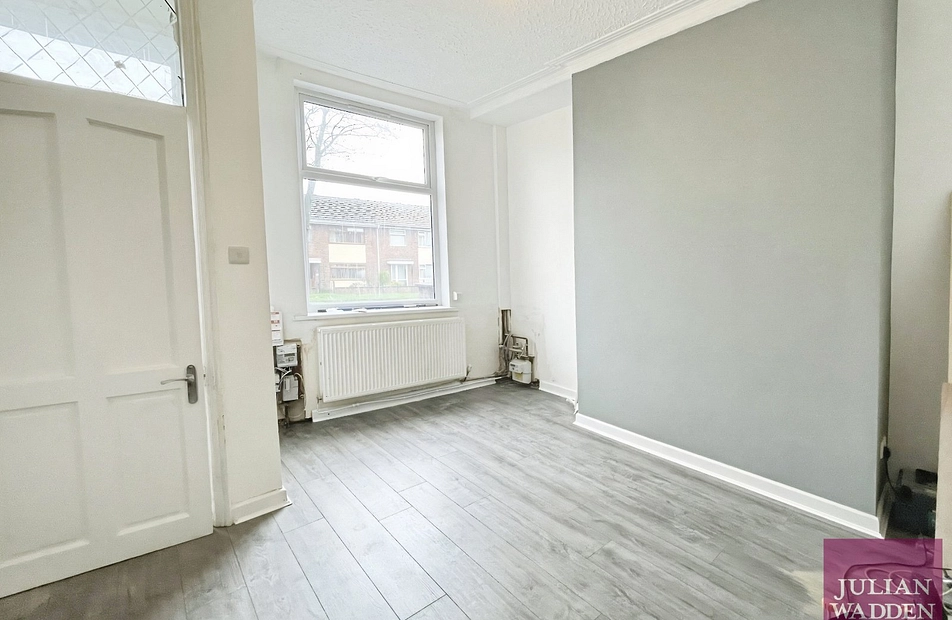 Moorside Street, Droylsden, Manchester, Greater Manchester, M43 - Julian Wadden