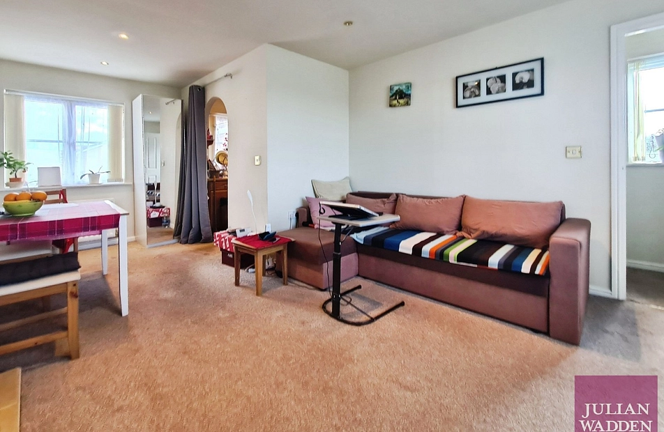 Regency Gardens, Hyde, Greater Manchester, SK14 - Julian Wadden