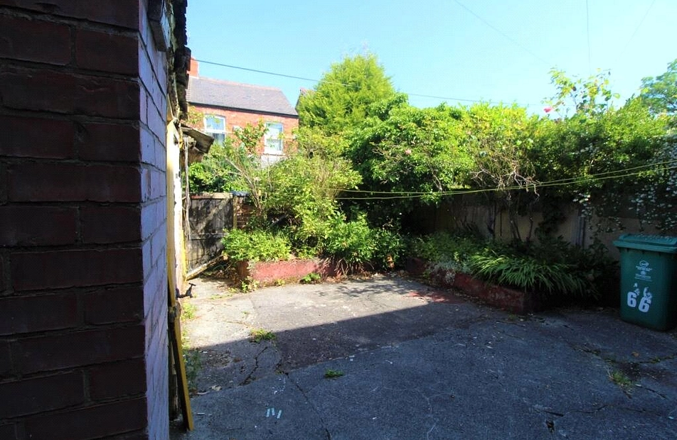 Clitheroe Road, Longsight, M13 - Julian Wadden