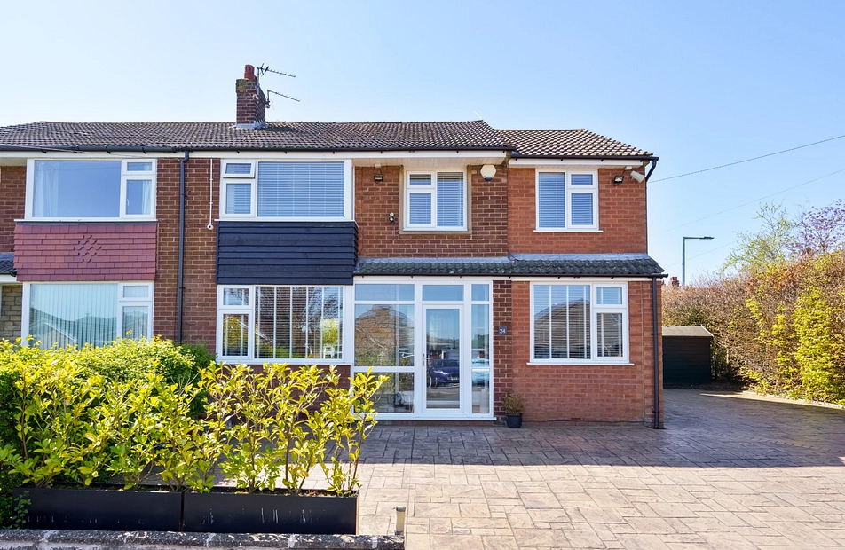 Brookdale Avenue, Marple, Stockport, Greater Manchester, SK6 - Julian Wadden
