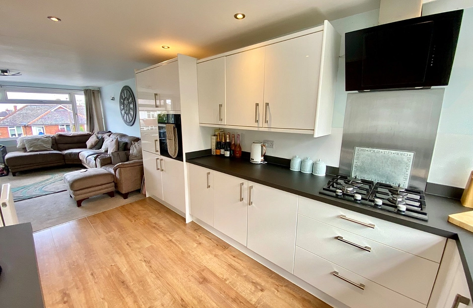 Leigh Avenue, Marple, Stockport, SK6 - Julian Wadden