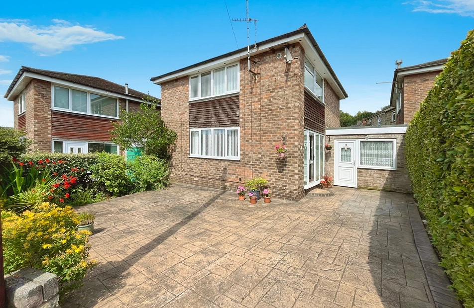Pear Tree Close, Marple Bridge, Stockport, SK6 - Julian Wadden
