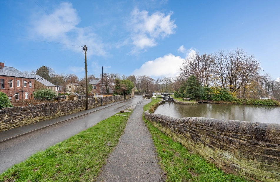 Townley Terrace, Canal Street, Marple, Stockport, SK6 - Julian Wadden