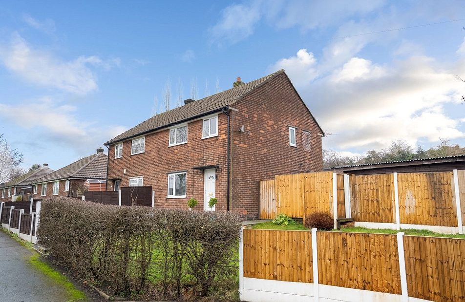 Mount Drive, Marple, Stockport, Greater Manchester, SK6 - Julian Wadden