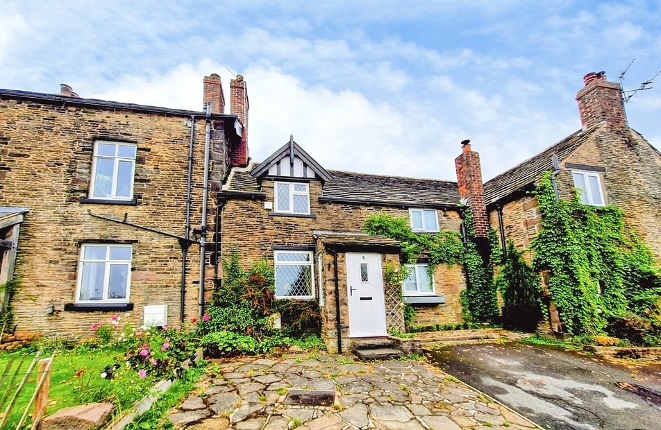 Hill Top, Romiley, Stockport, Greater Manchester, SK6 - Julian Wadden