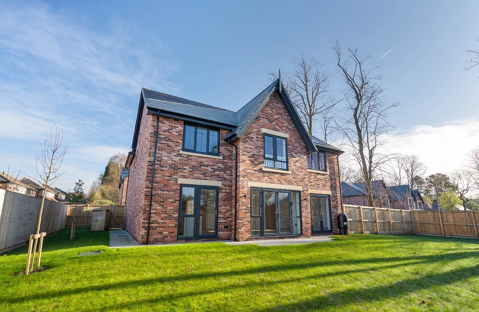 Further Hey Grove, Woodley, Stockport, Greater Manchester, SK6 - Julian Wadden