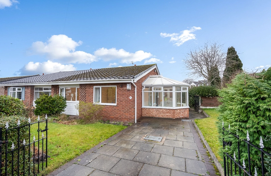 Walton Drive, Marple, Stockport, Greater Manchester, SK6 - Julian Wadden