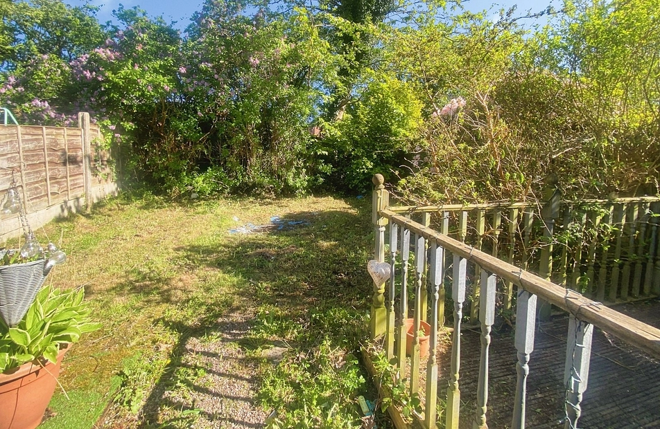Newlyn Drive, Bredbury, Stockport, Greater Manchester, SK6 - Julian Wadden