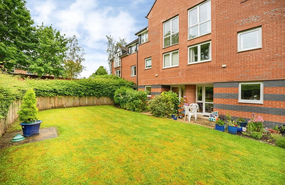 Metcalfe Drive, Romiley, Stockport, Greater Manchester, SK6 - Julian Wadden