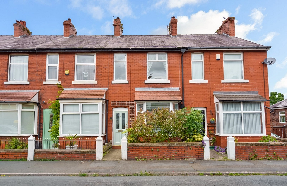 Goyt Avenue, Marple, Stockport, Greater Manchester, SK6 - Julian Wadden