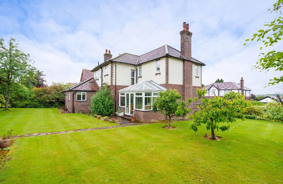Clifton Drive, Marple, Stockport, Greater Manchester, SK6 - Julian Wadden