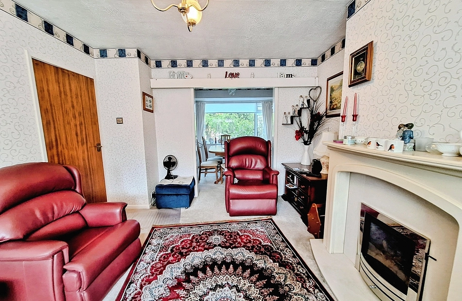 Belgrave Avenue, Marple, Stockport, Greater Manchester, SK6 - Julian Wadden
