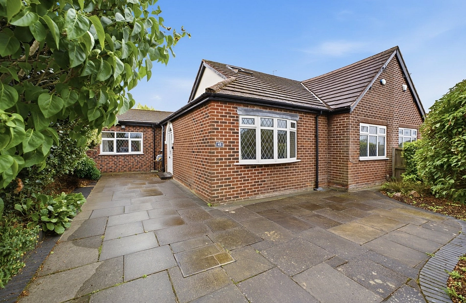 Claremont Avenue, Marple, Stockport, Greater Manchester, SK6 - Julian Wadden