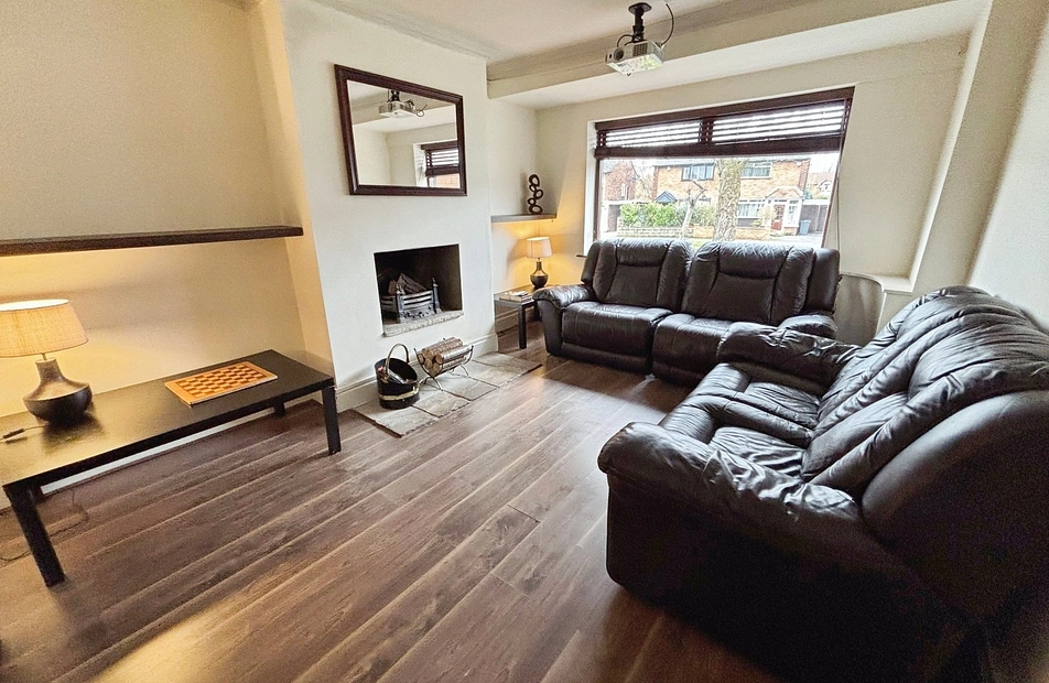 Parrs Wood Road, East Didsbury, Manchester, M20 - Julian Wadden
