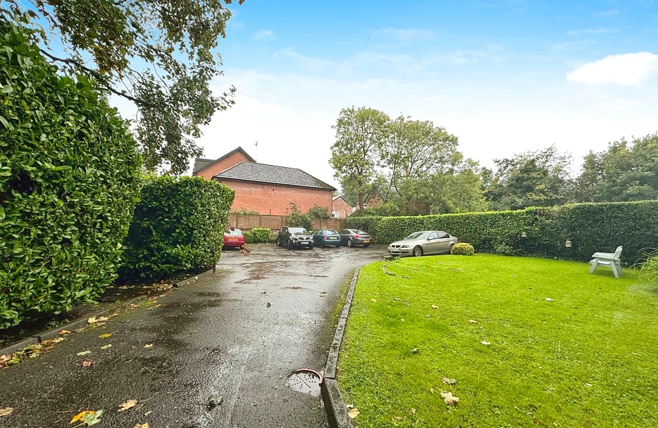 Wellington Road, Fallowfield, Manchester, M14 - Julian Wadden