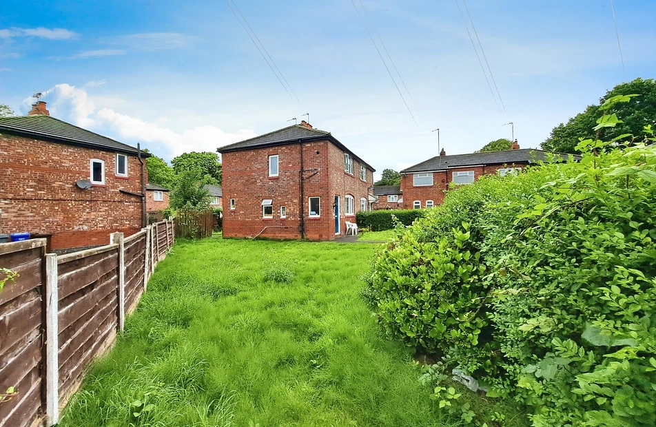 Woodside Avenue, Burnage, Manchester, M19 - Julian Wadden