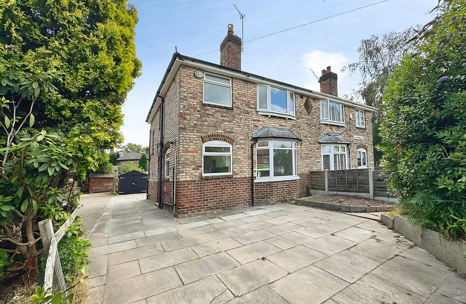 Parrs Wood Road, Withington, Manchester, M20 - Julian Wadden