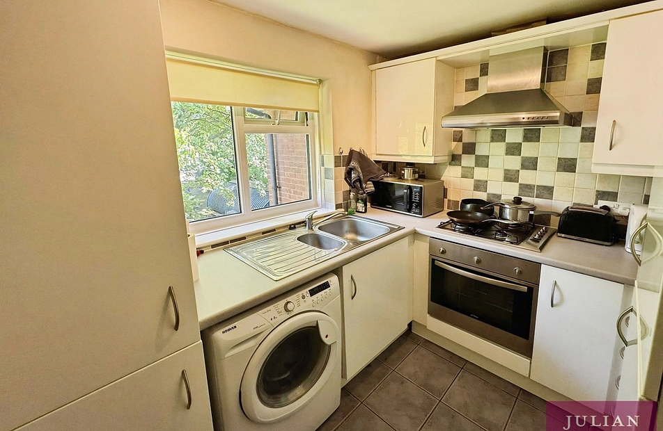 Aldborough Close, West Didsbury, Manchester, M20 - Julian Wadden