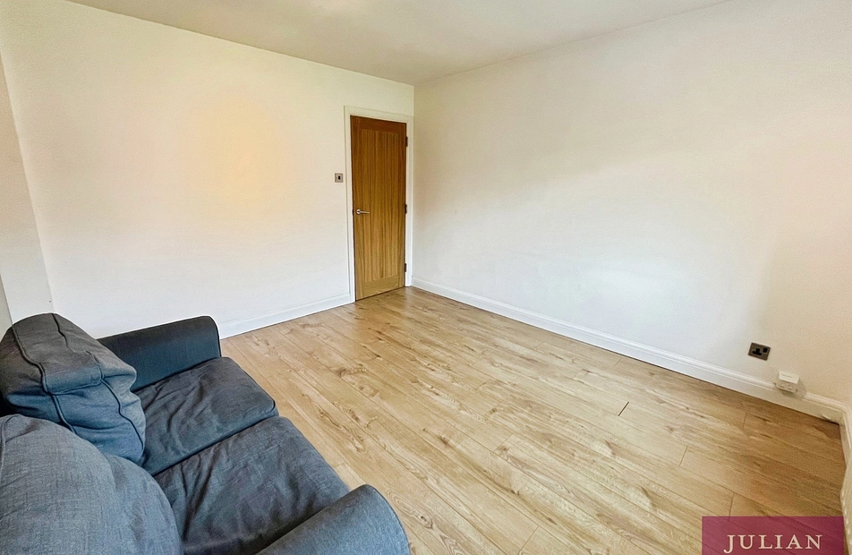 Central Road, West Didsbury, Manchester, M20 - Julian Wadden