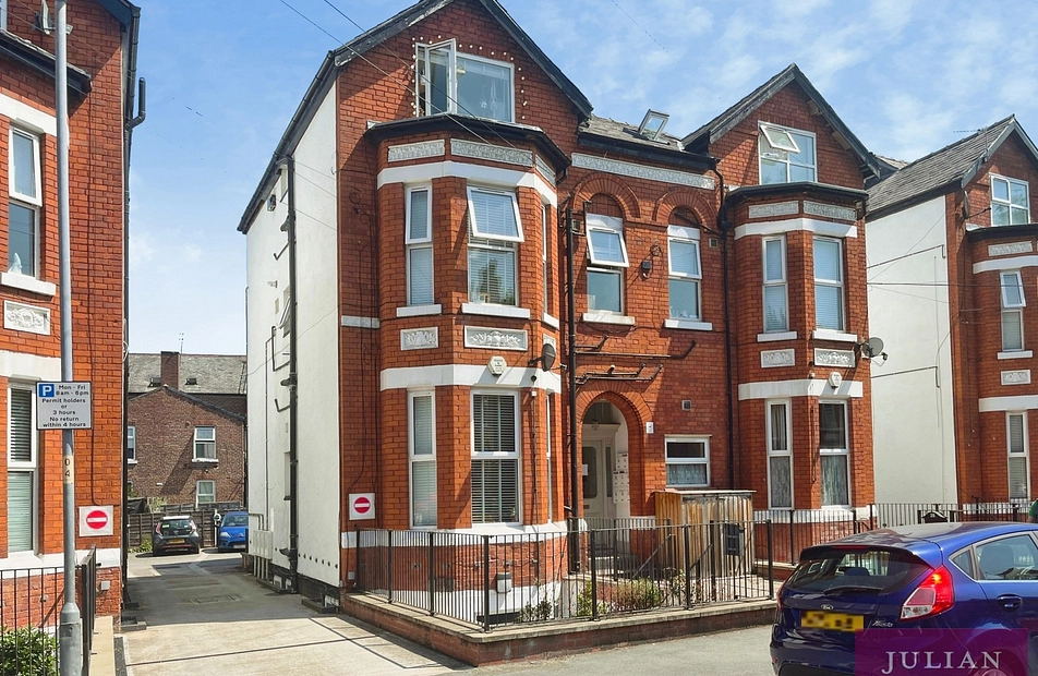 Central Road, West Didsbury, Manchester, M20 - Julian Wadden