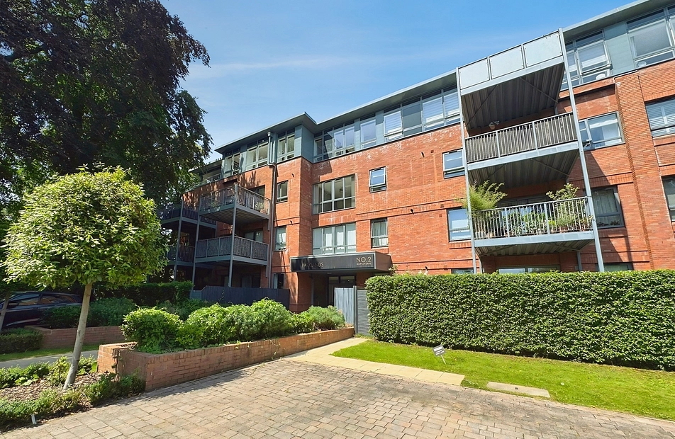 Bempton Drive, Didsbury, Manchester, M20 - Julian Wadden