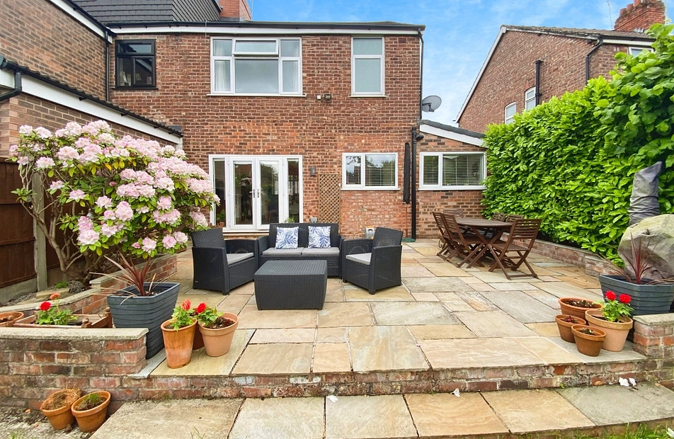 Kingsway, Manchester, Greater Manchester, M19 - Julian Wadden