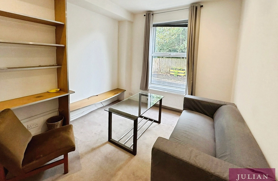 Egerton Terrace, Fallowfield, Manchester, M14 - Julian Wadden