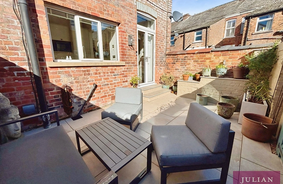 Tintern Avenue, West Didsbury, Manchester, M20 - Julian Wadden