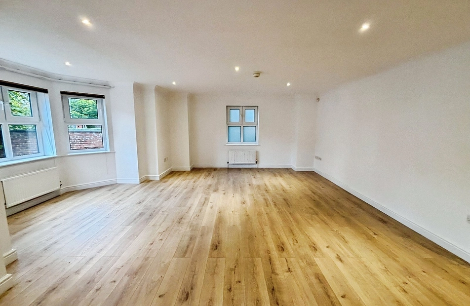 Barlow Moor Road, Didsbury, Manchester, M20 - Julian Wadden