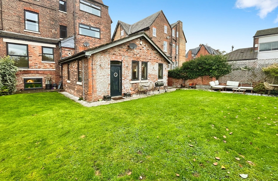Palatine Road, West Didsbury, Manchester, M20 - Julian Wadden
