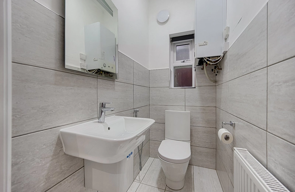 Withington Road, Chorlton, Manchester, M21 - Julian Wadden