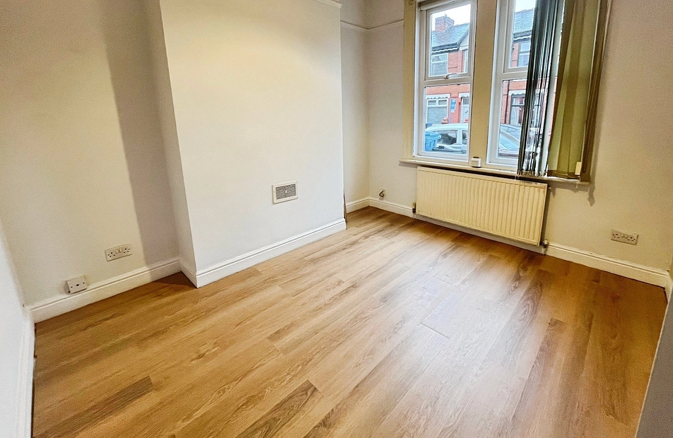 Thornton Road, Fallowfield, Manchester, M14 - Julian Wadden