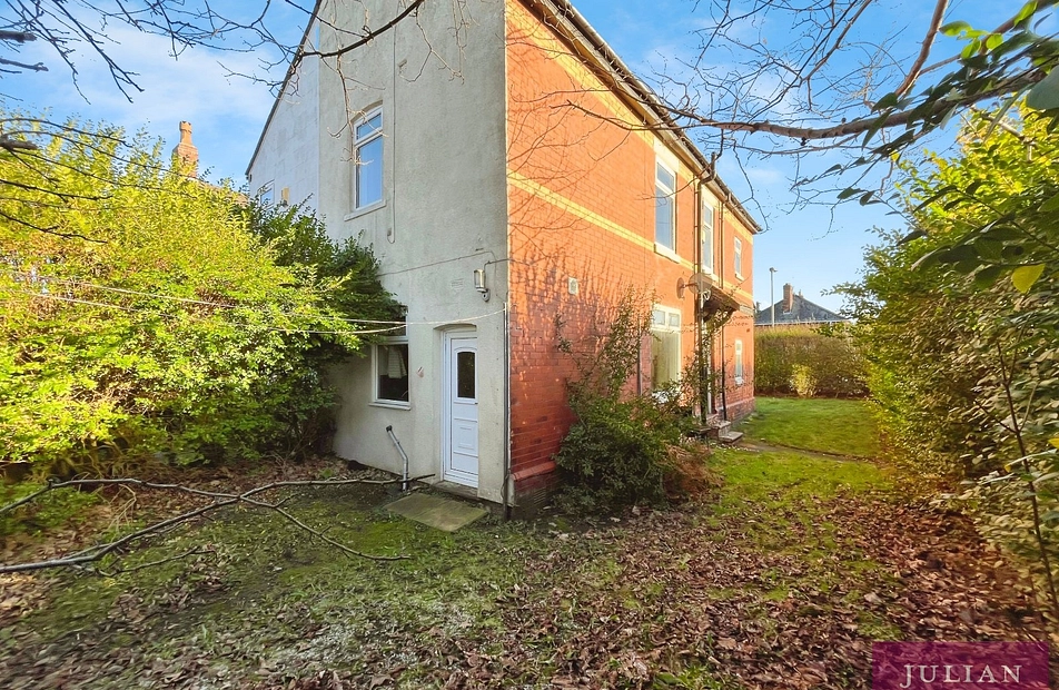 Ashford Road, Withington, Manchester, M20 - Julian Wadden