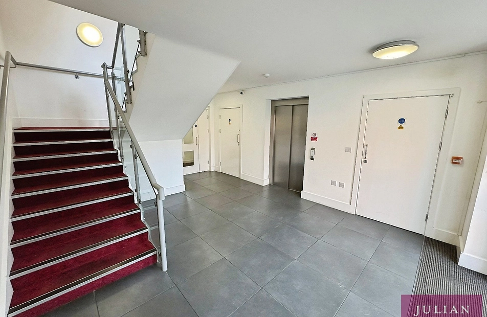 Houseman Crescent, West Didsbury, Manchester, M20 - Julian Wadden