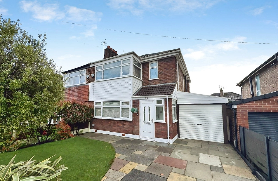Queensway, East Didsbury, Manchester, M19 - Julian Wadden
