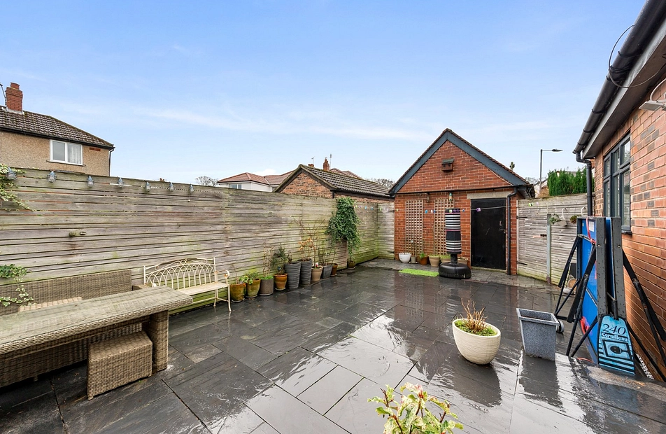 Harefield Drive, Didsbury, Manchester, M20 - Julian Wadden