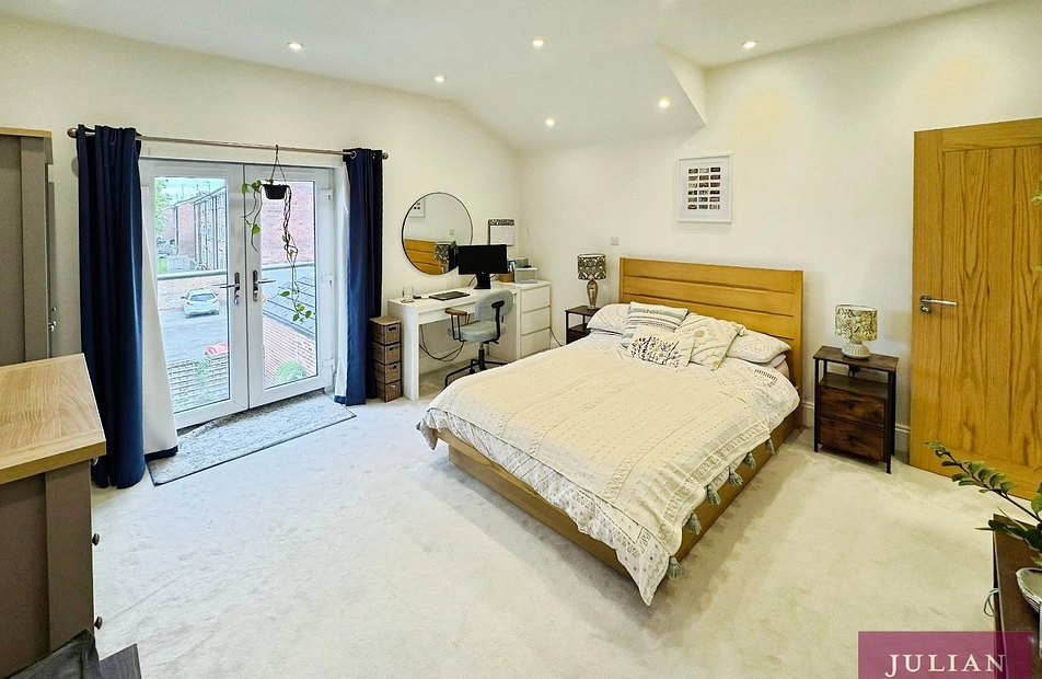 Oakwood House, 150 Barlow Moor Road, West Didsbury, Manchester, M20 - Julian Wadden