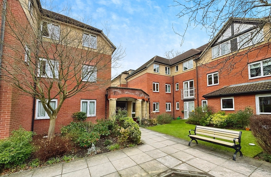 Souchay Court, Clothorn Road, Didsbury, M20 - Julian Wadden