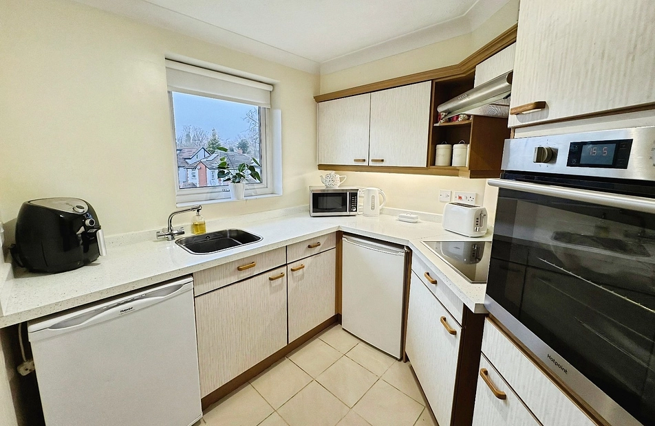 Souchay Court, Clothorn Road, Didsbury, M20 - Julian Wadden