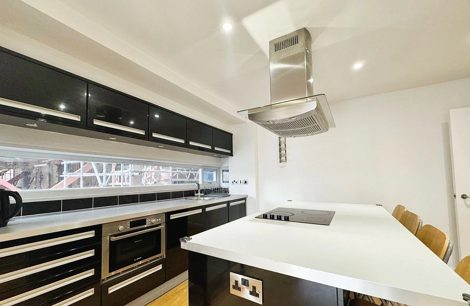 Withington Point, 406-408 Wilmslow Road, Withington, Manchester, M20 - Julian Wadden