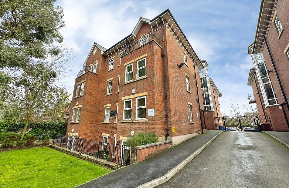 Palatine Road, West Didsbury, Manchester, M20 - Julian Wadden