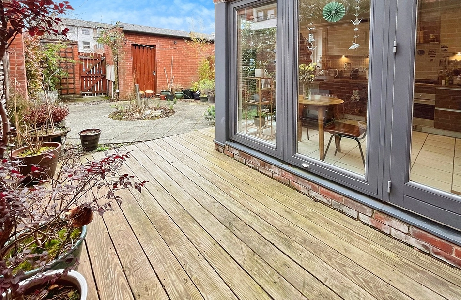 Montmano Drive, West Didsbury, Manchester, M20 - Julian Wadden