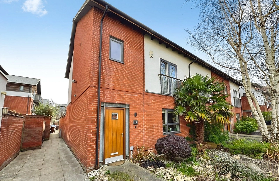 Montmano Drive, West Didsbury, Manchester, M20 - Julian Wadden