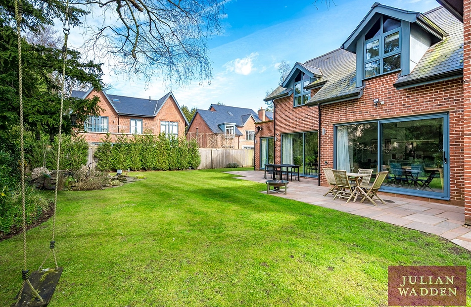 Bloomesbury Avenue, Didsbury, Manchester, M20 - Julian Wadden